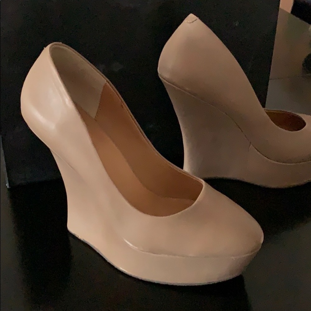 L.A.M.B. Brand wedges. Sz 7.5 used